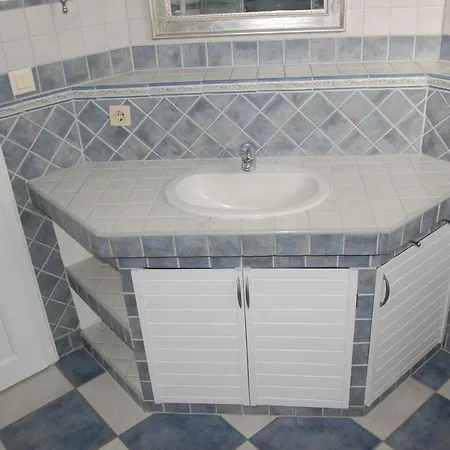 بيت ضيافة Privatquartier 73 3*